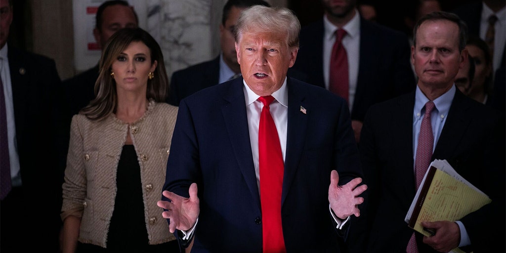 Democrats and political experts warn barring Trump from ballots could 'backfire' - Vimarsana News