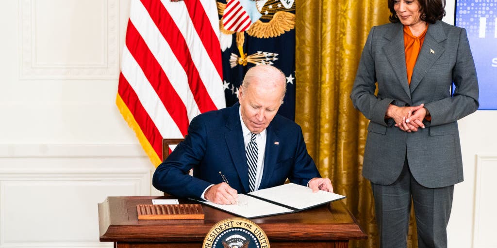 Expert warns Biden's AI order has 'wrong priorities' despite some positive reviews