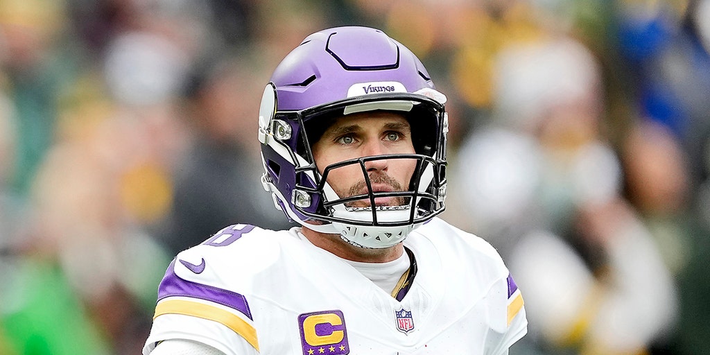 Vikings fear Kirk Cousins suffered torn Achilles in win over Packers, head coach says