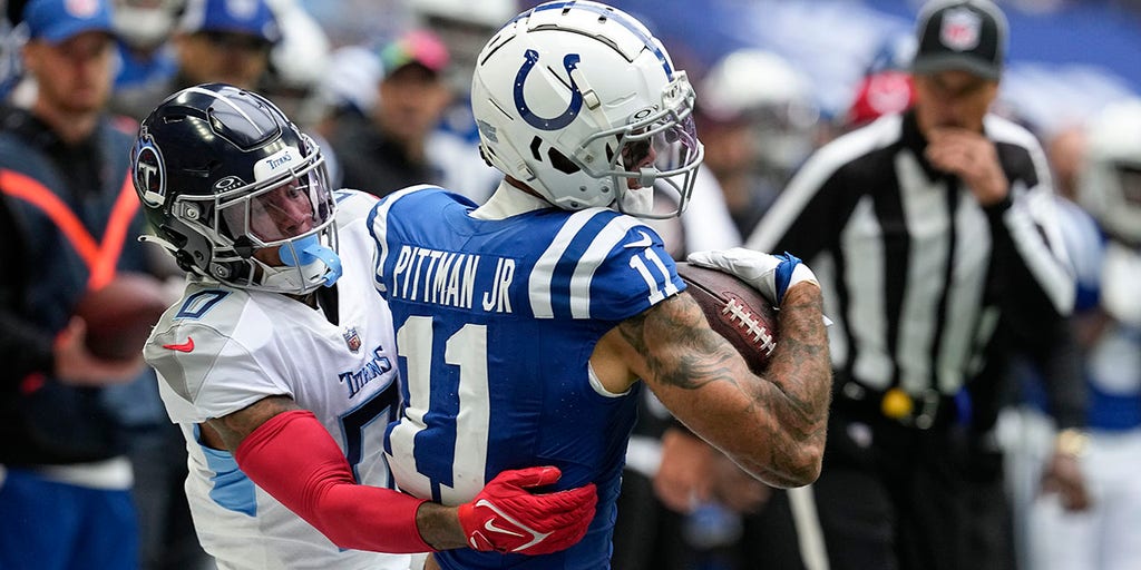 Tennessee Titans vs Indianapolis Colts - October 02, 2022