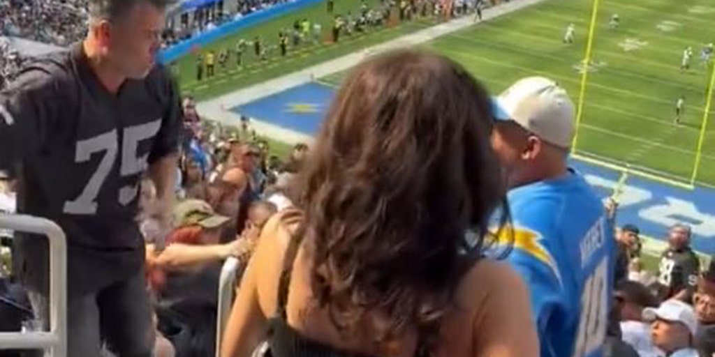 Female Raiders Fans Get Into Brawl Over Seats During Game