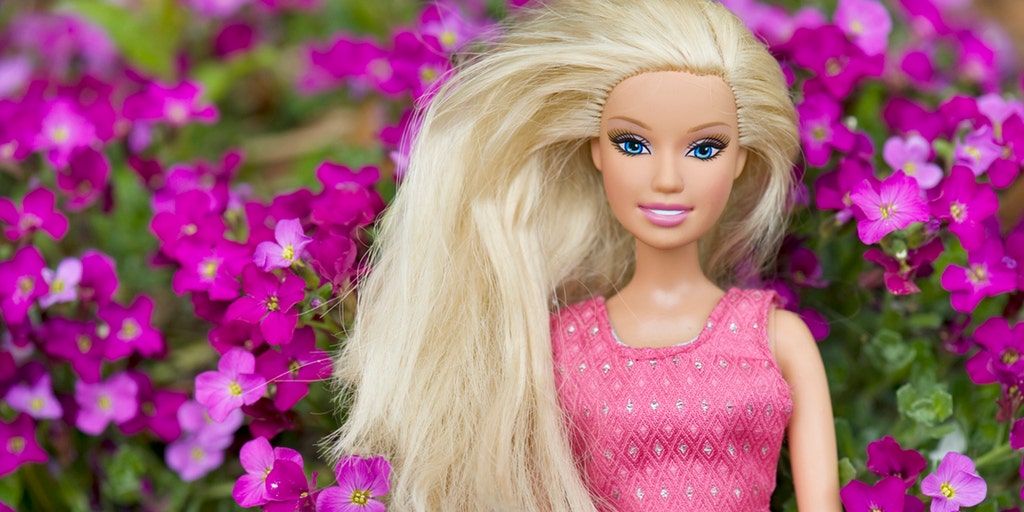 Barbie Botox goes viral: What to know about the neck-slimming plastic surgery trend - Vimarsana News