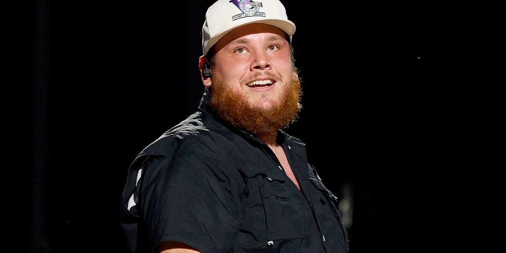 Luke Combs and Tracy Chapman anticipated to perform 'Fast Car' at 2024 Grammy Awards - Vimarsana News