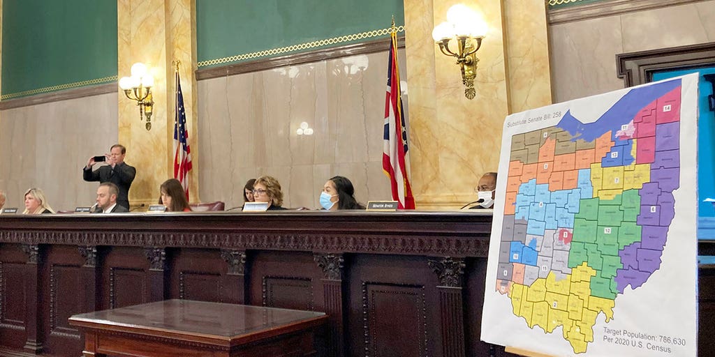 Advocacy groups accuse Ohio Statehouse maps of favoring Republicans, despite bipartisan support - Vimarsana News