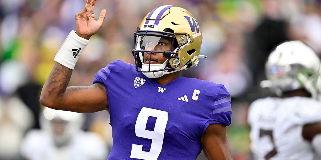 No 7 Washington beats No 8 Oregon when lastsecond field goal misses wide
