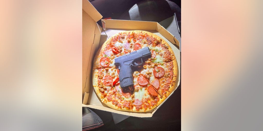 California deputies find handgun on pepperoni pizza in box during traffic stop: troubling topping - Vimarsana News