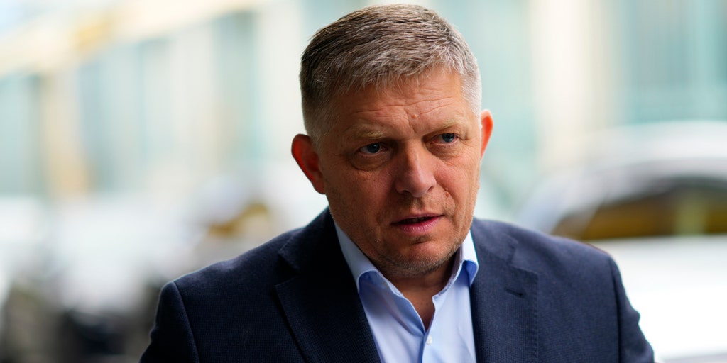 Slovak PM looks to curb migration by deploying forces to Hungarian border