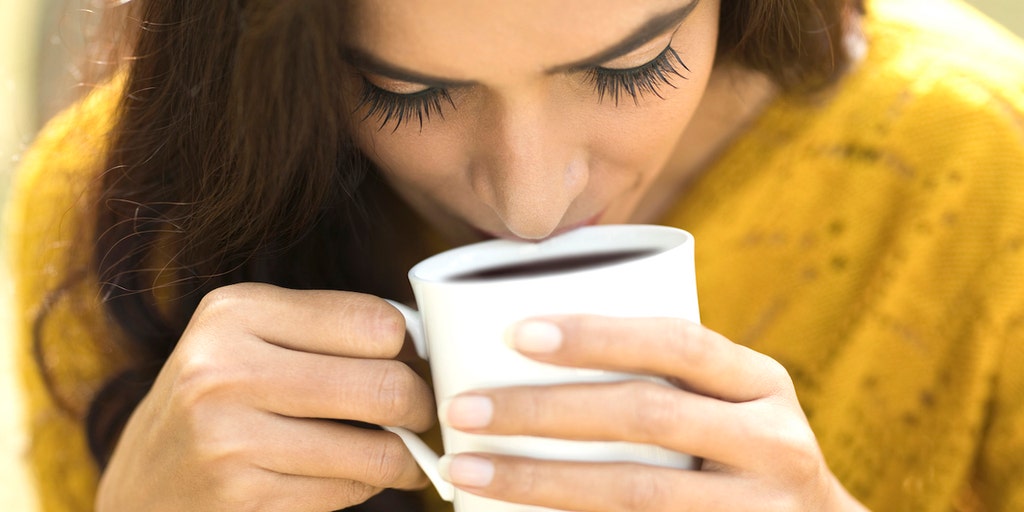 Drinking an extra cup of coffee per day could help with weight management, study finds - Vimarsana News
