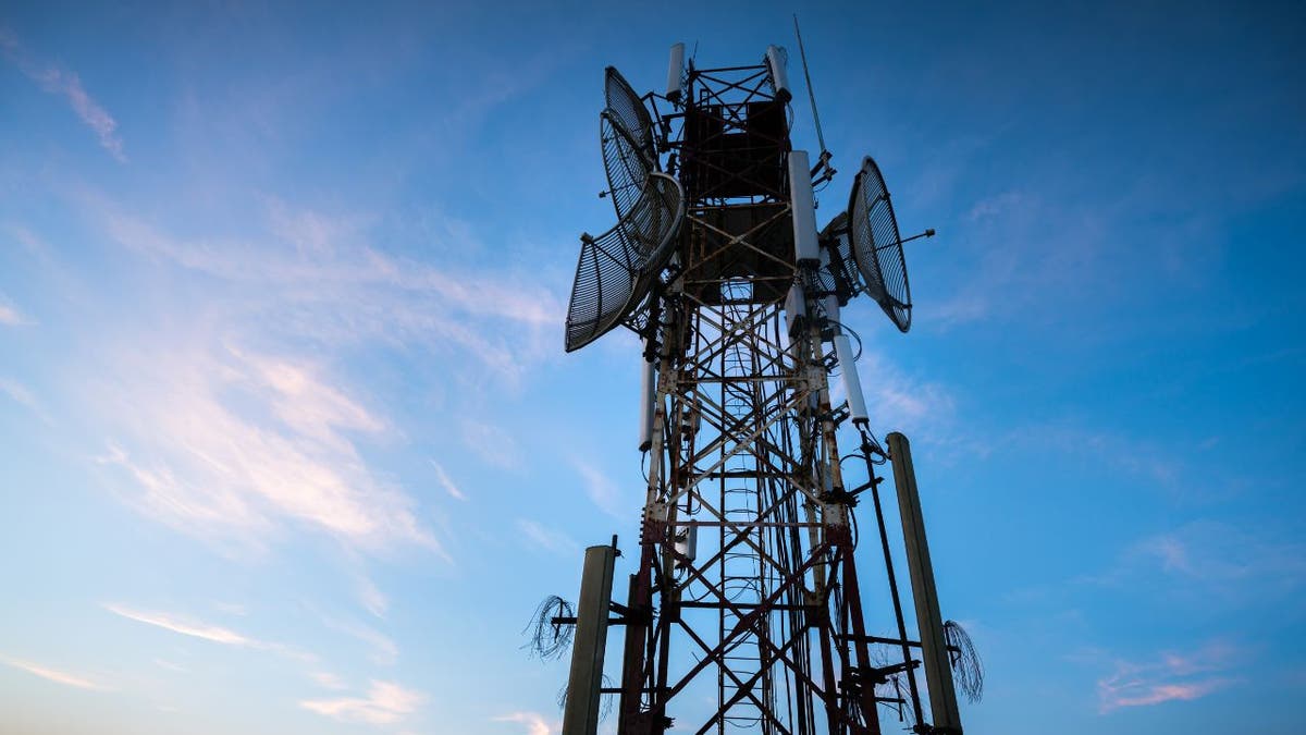 Photo of a cell tower.