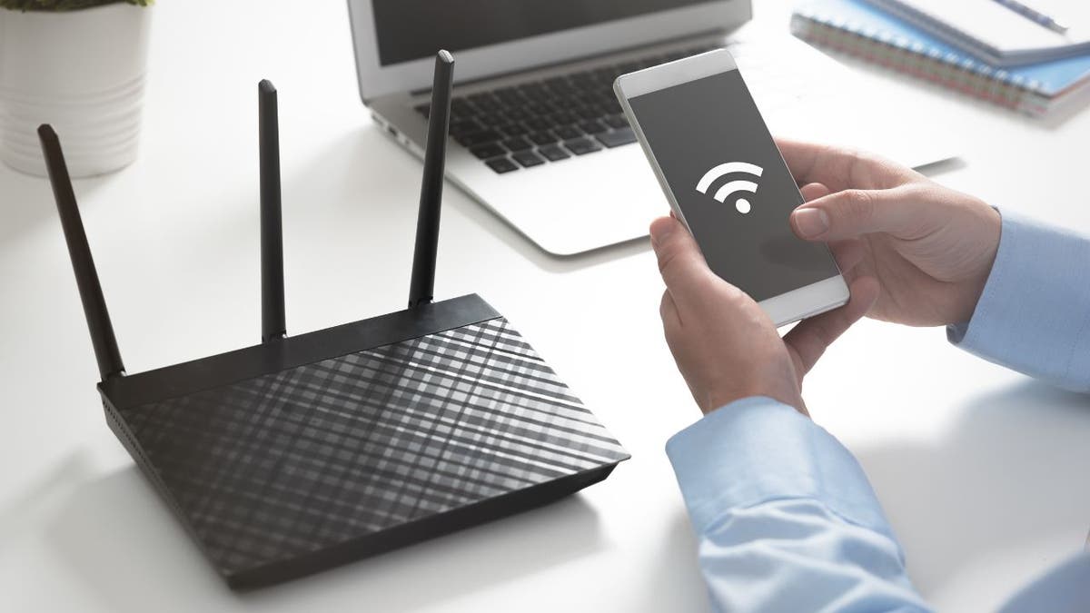Photo of a WiFi router.