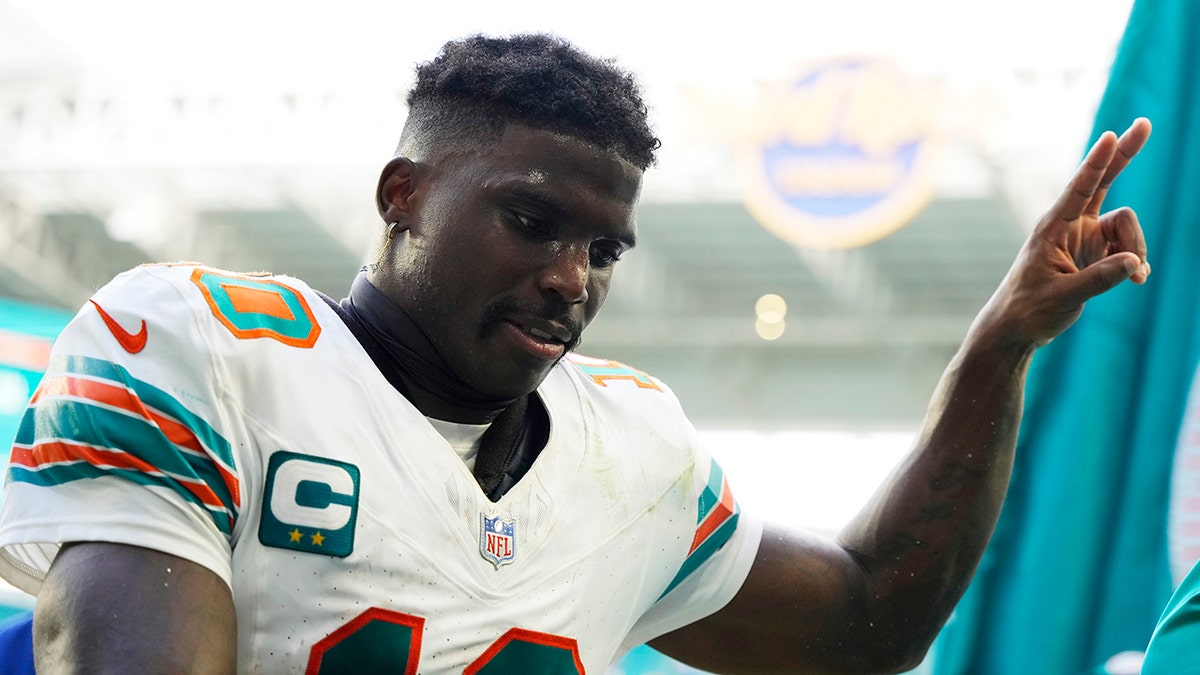 Dolphins’ Tyreek Hill Has Grim Outlook For Future After Watching ...