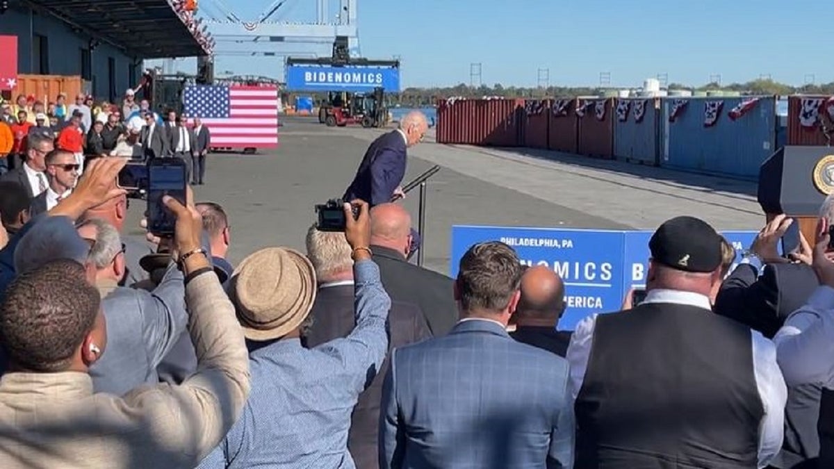 Biden Trips In Philadelphia While Climbing Steps To Podium On Stage ...