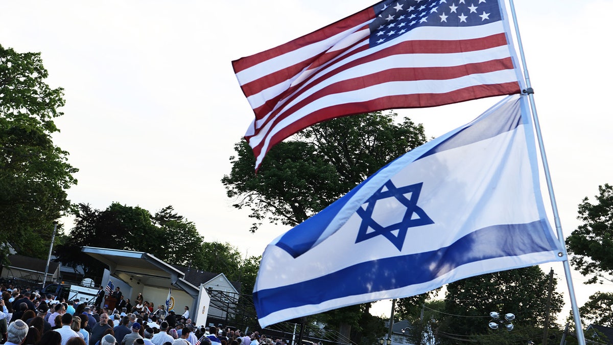 Bandeiras dos EUA e de Israel