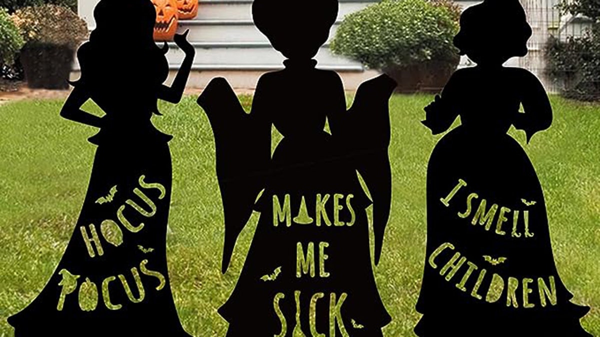 Hocus Pocus yard signs for Halloween 