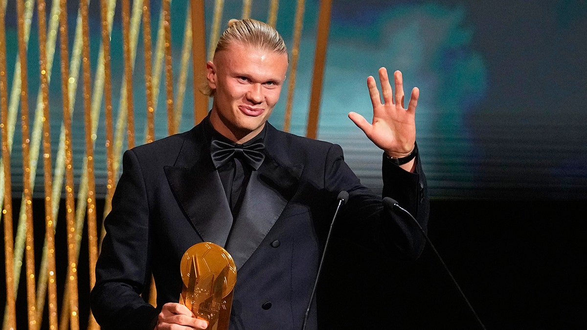 Erling Haaland with trophy