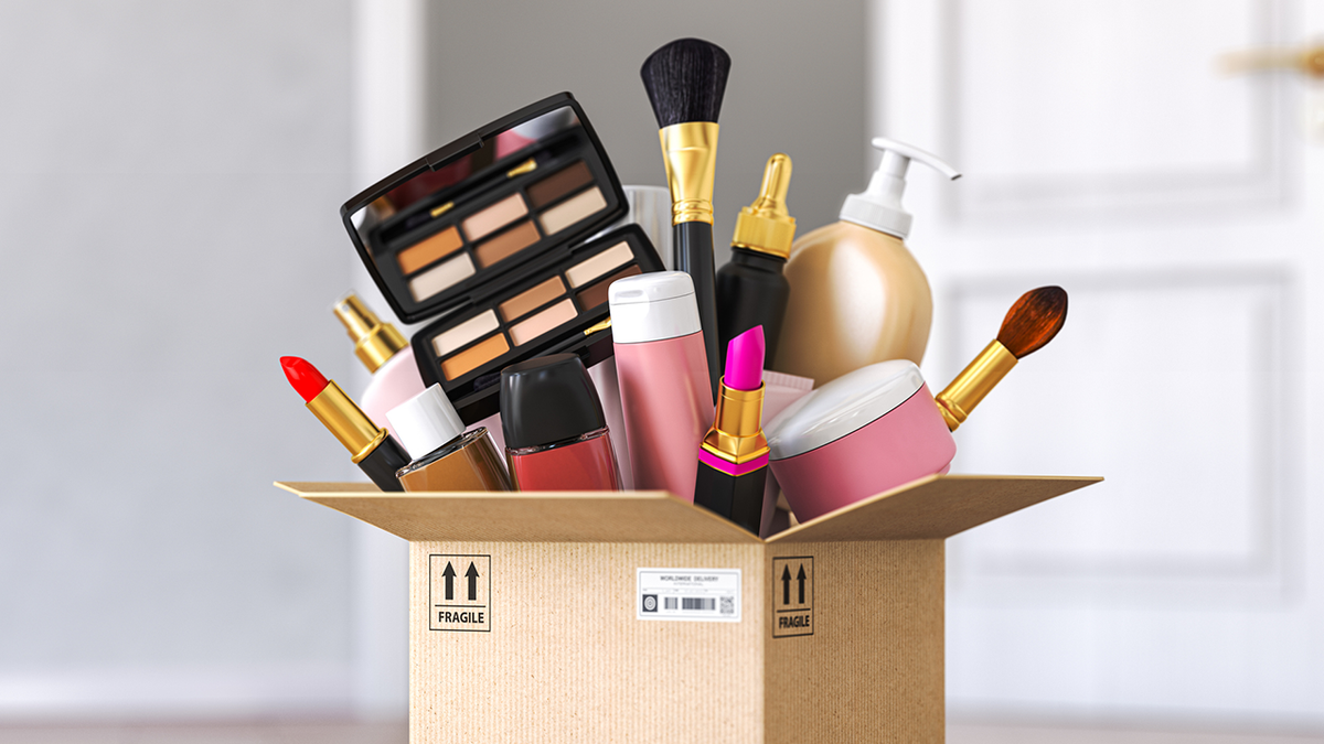 Amazon is back this year with its Holiday Beauty Haul.