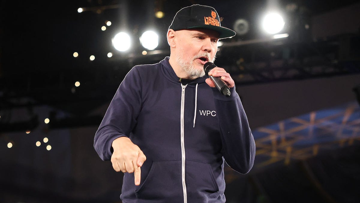 Billy Corgan with the mic