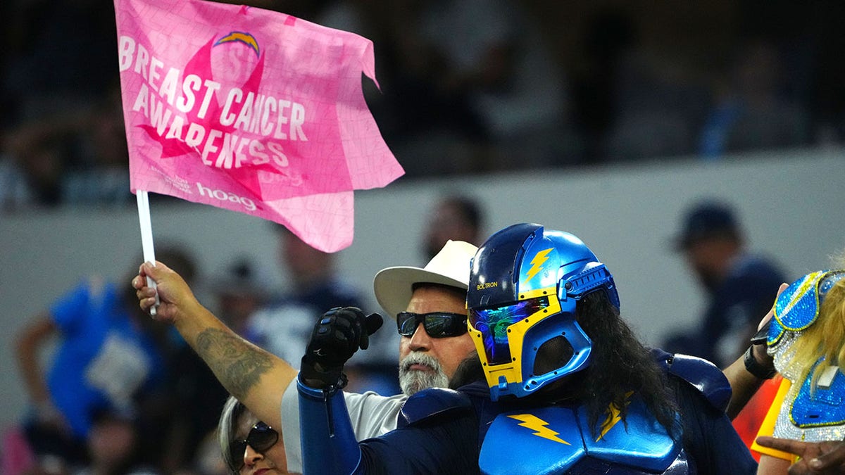 Chargers fan