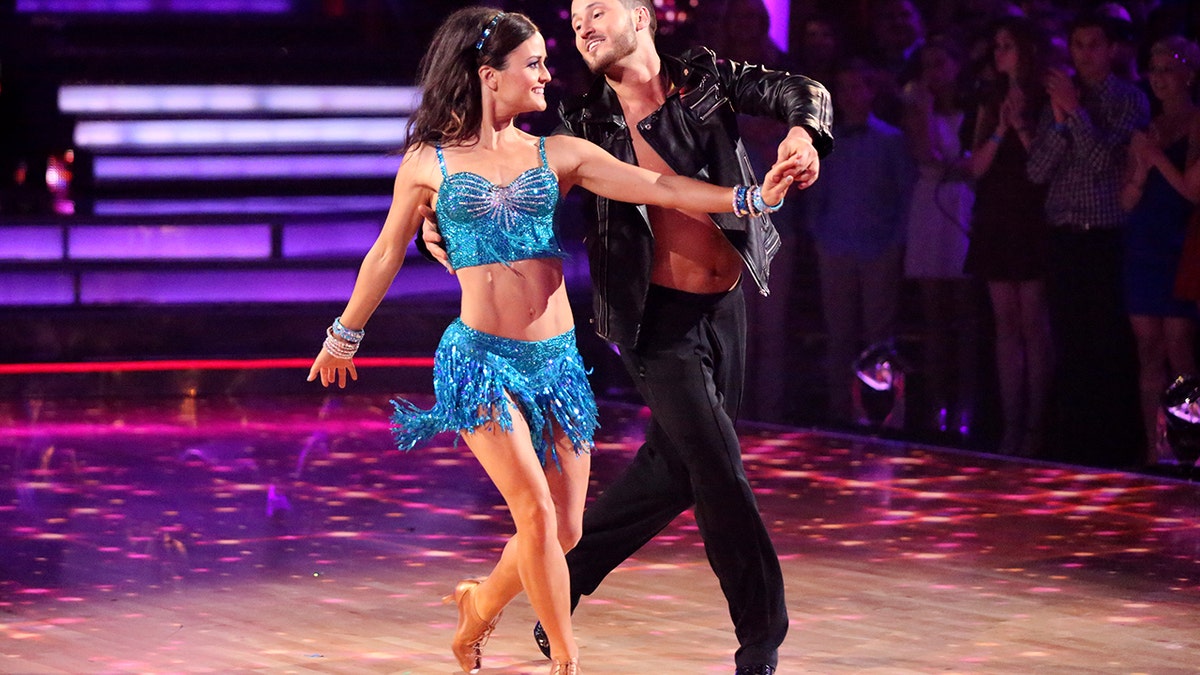 Danica McKellar dancing with Val Chmerkovskiy