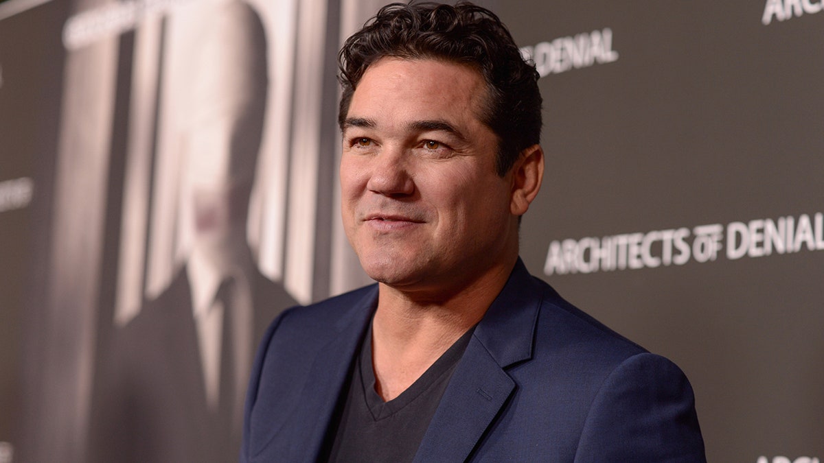 Dean Cain on the red carpet