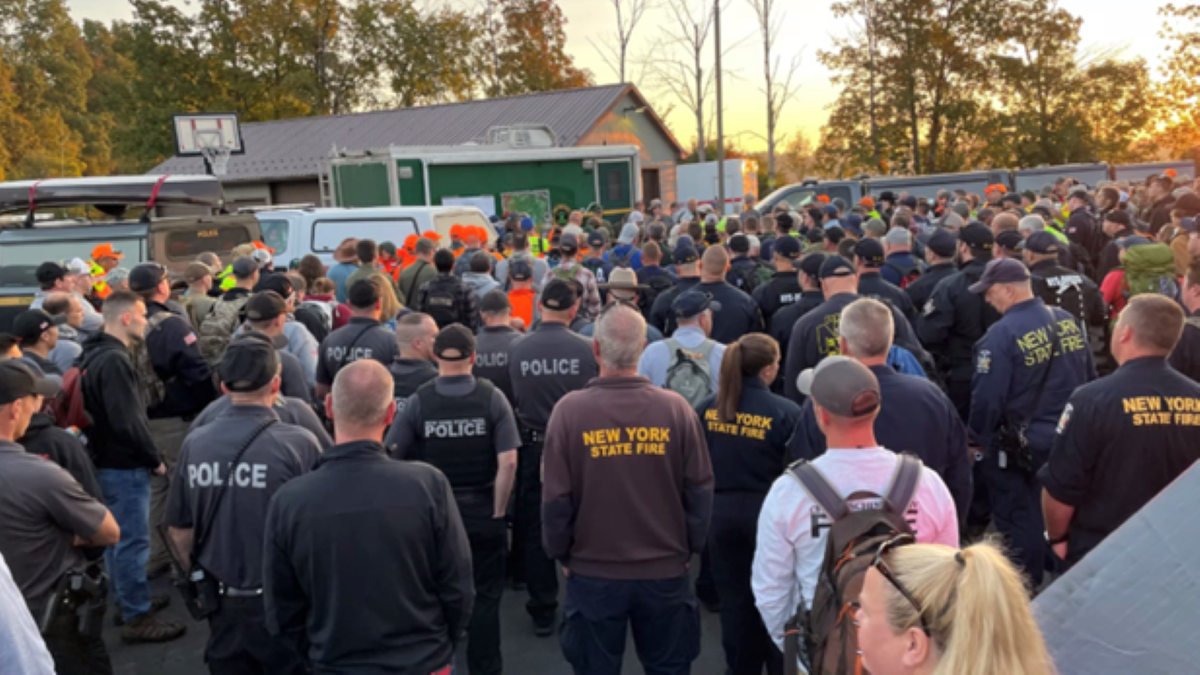 Group of rescue volunteers at site