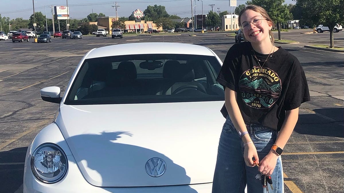 Gabriella Bonham with VW beetle