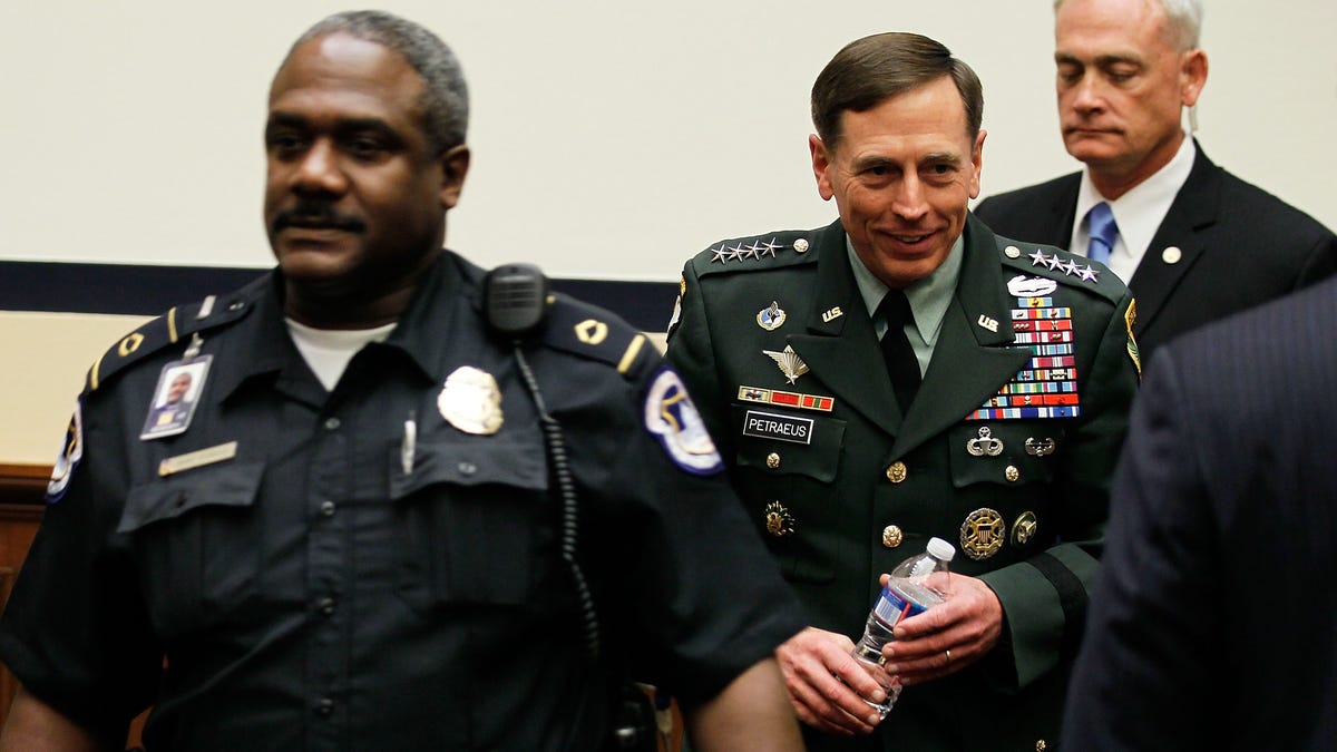 Petraeus on Capitol HIll to testify in 2010