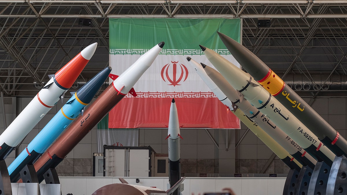 Iranian flag, missile