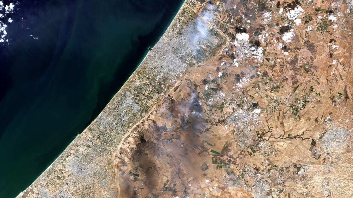 satellite photo of Israel and Gaza