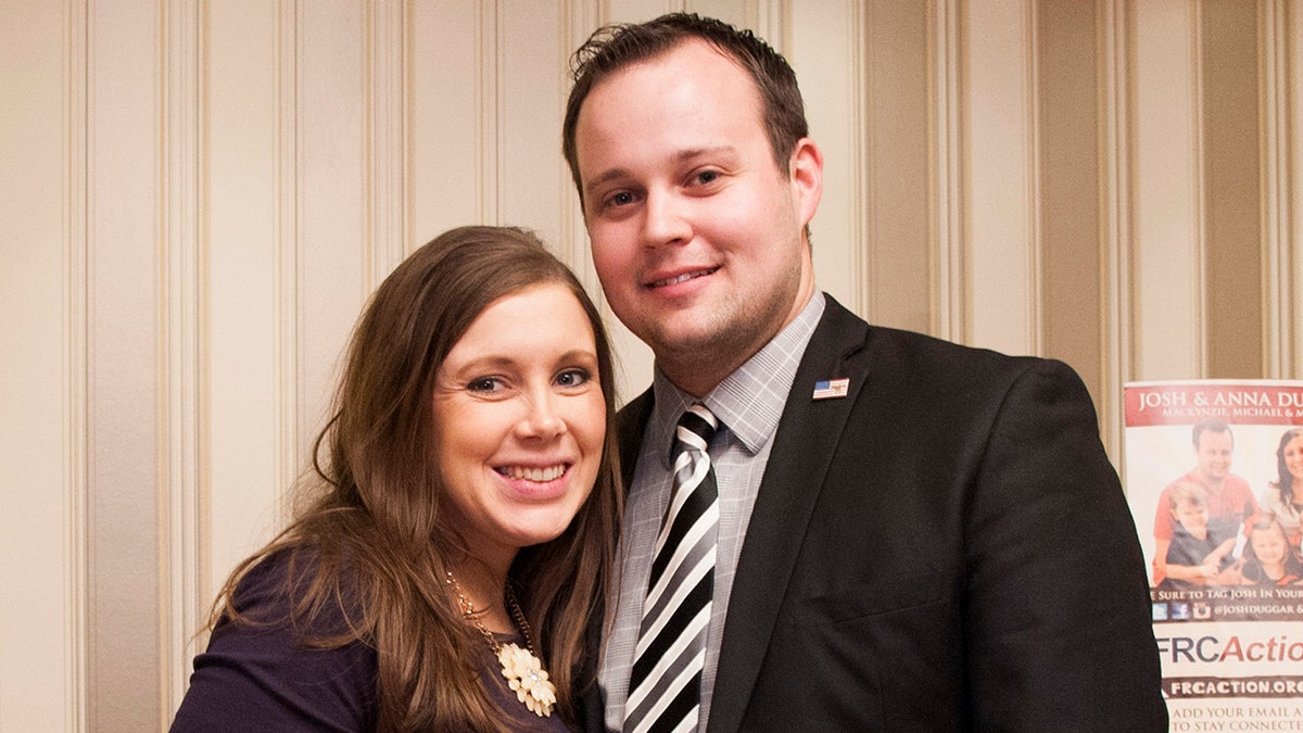 Josh Duggar with wife Anna