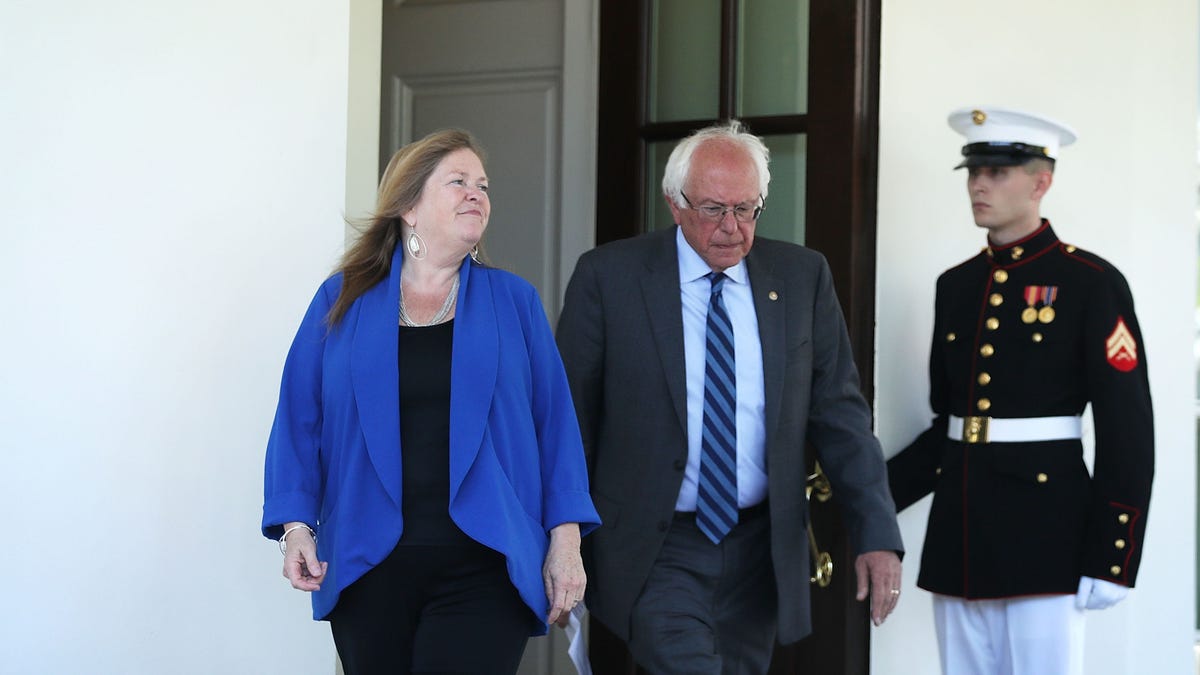 Woman goes viral after dancing video endorsing Bernie Sanders then loses  all her new followers - NZ Herald