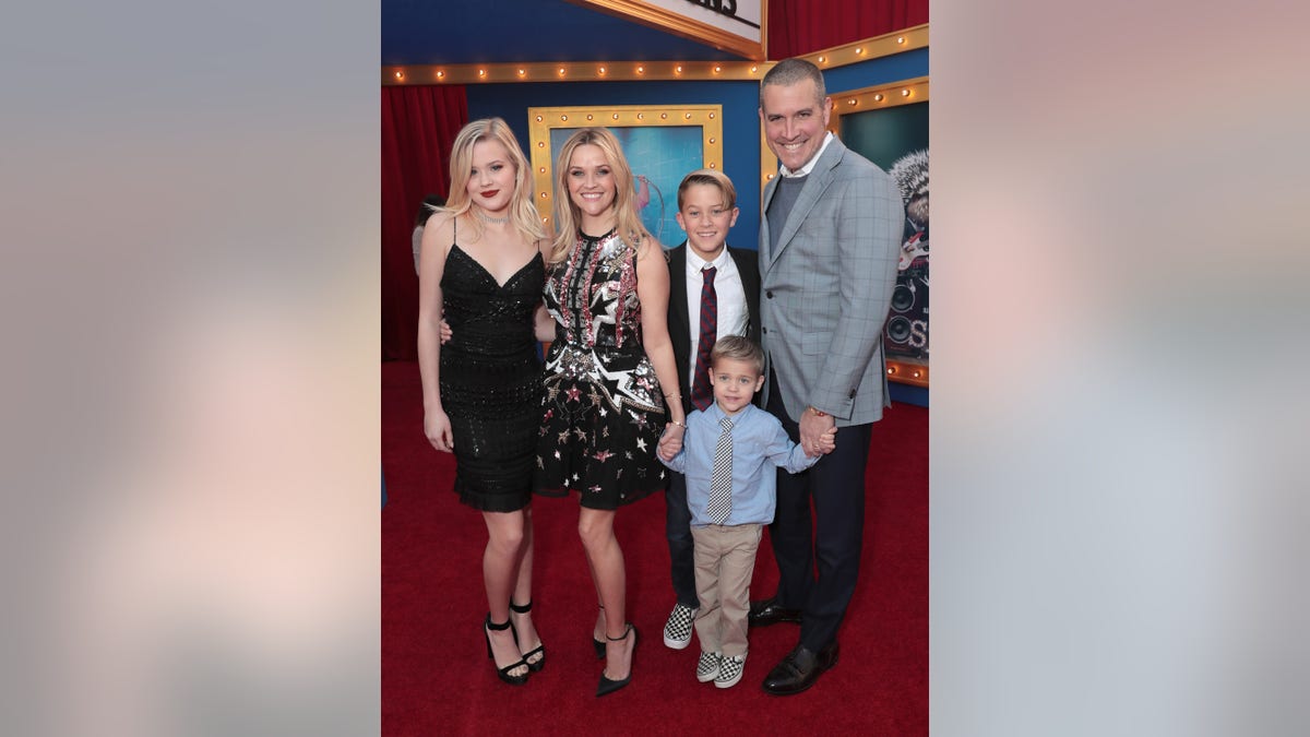 Reese Witherspoon with ex-husband Jim Toth and her kids, Ava, Deacon, and Tennessee