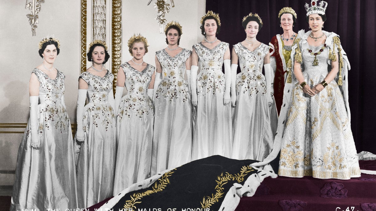 queen elizabeth with her maids of honor at her coronation