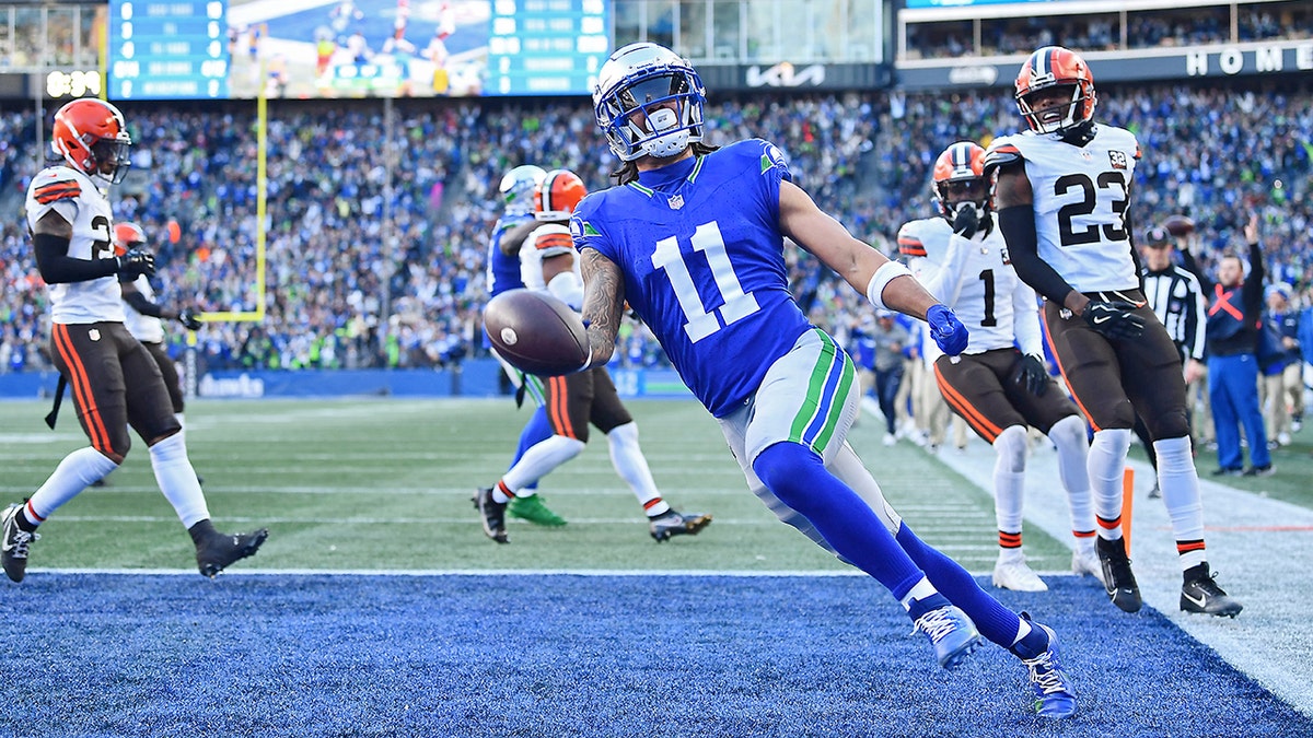 Seahawks Rally To Beat Browns After Jaxon Smith-Njigba’s Late-game ...