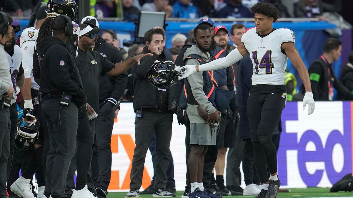 Ravens Kyle Hamilton Ejected For Brutal Hit On Titans Wide Receiver ‘f—ing Bulls—‘ Fox News