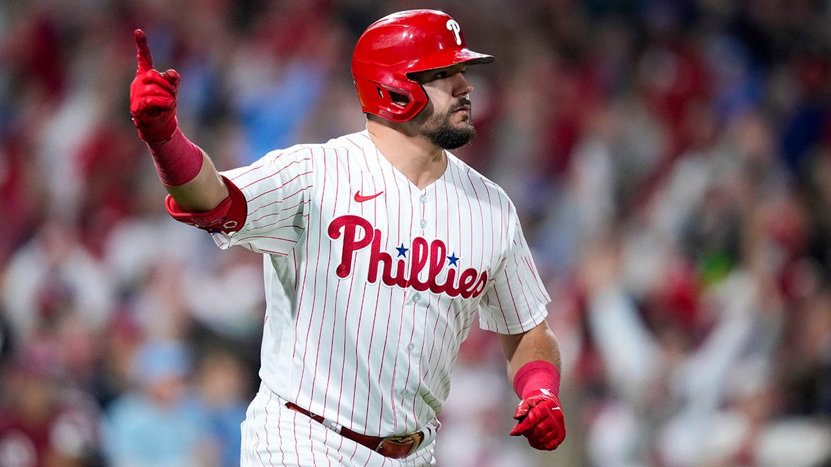 Phillies Power Past D’Backs In NLCS Game 2 Behind Kyle Schwarber Homers ...