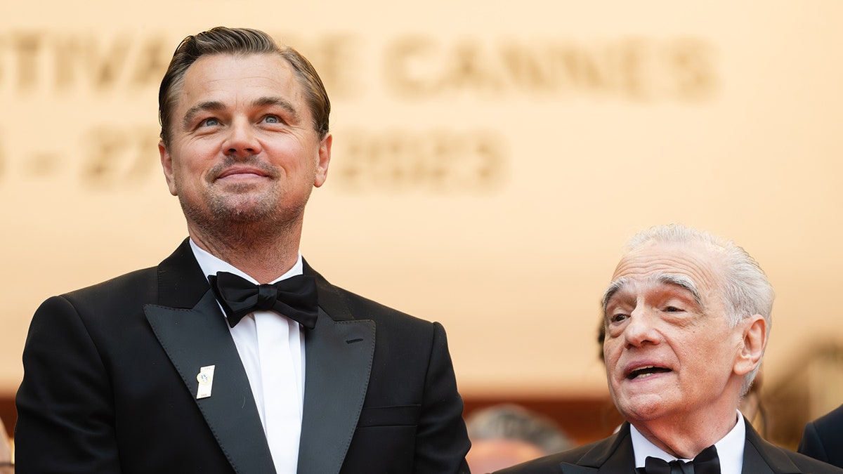 Leonardo DiCaprio posing with Martin Scorsese