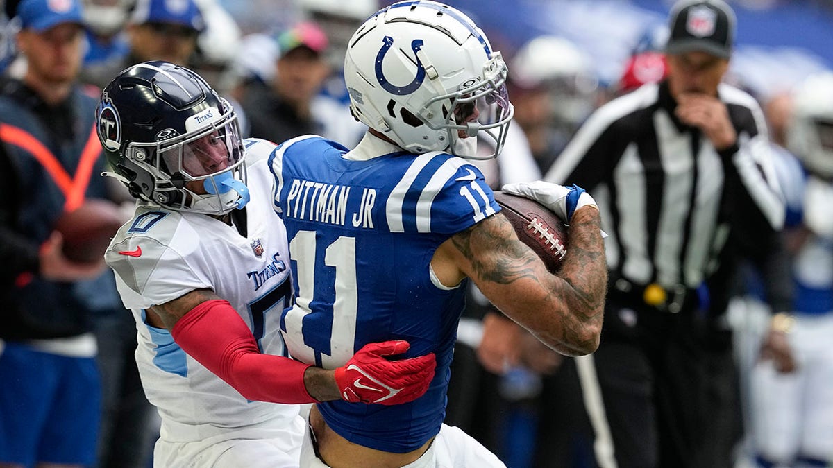 Michael Pittman makes a catch