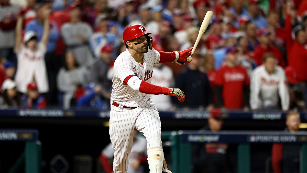 Phillies Use Home Run Ball To Take NLCS Game 1 Over Diamondbacks - Mr-Mehra