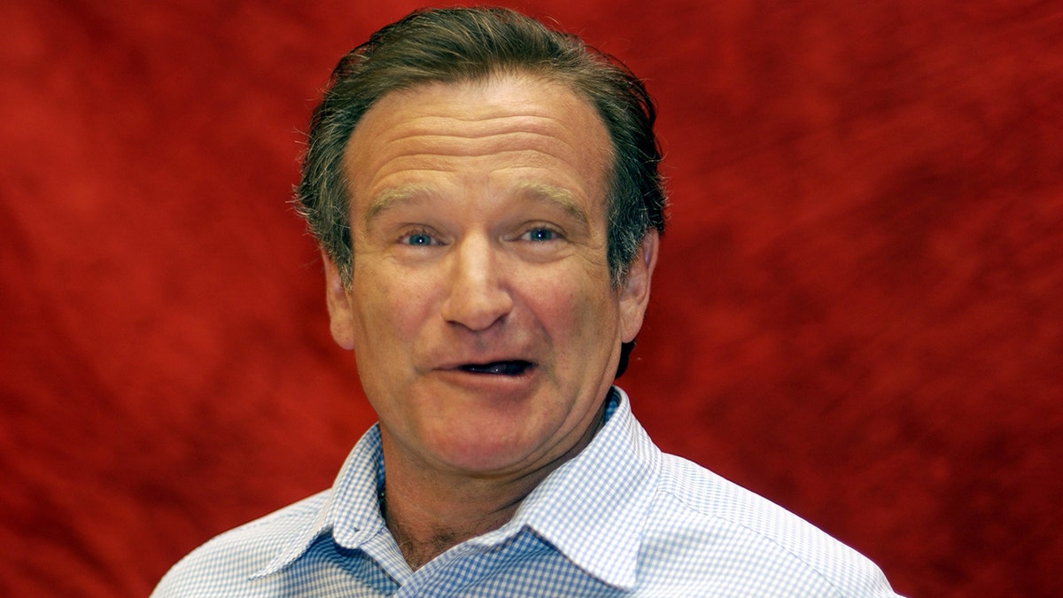 Robin Williams at a press conference