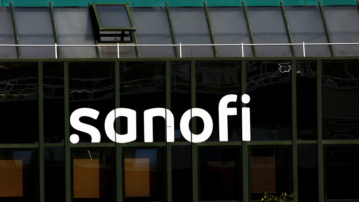 Sanofi logo