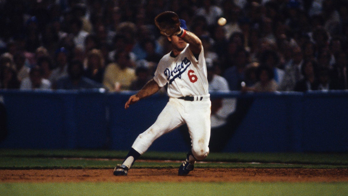 MLB great Steve Garvey swings for the Senate, announces campaign to help  turn around California