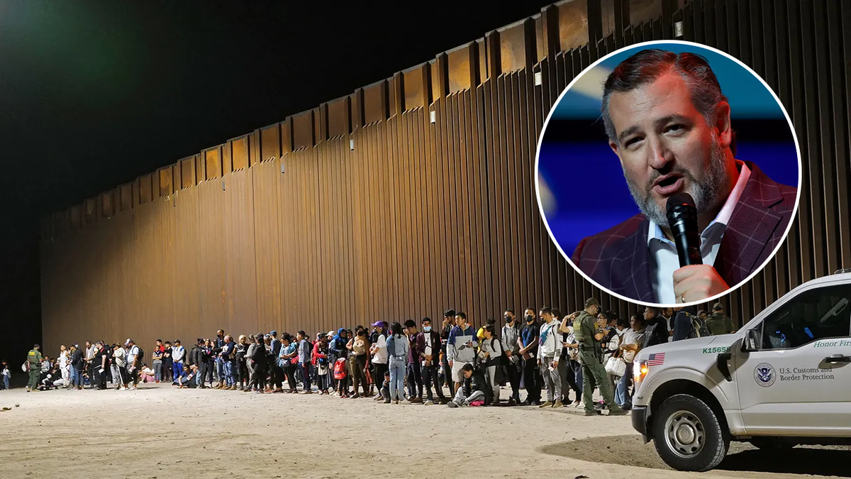 Migrants line up at US border