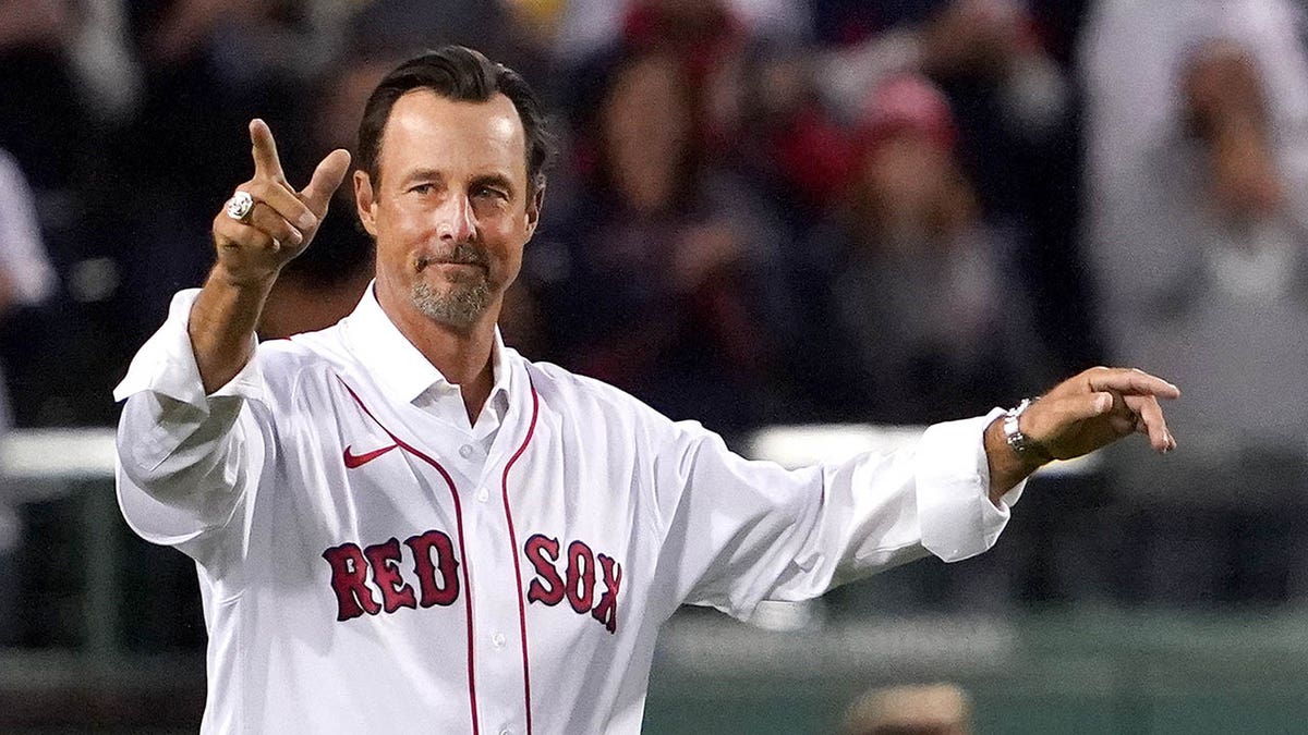 Tim Wakefield ceremonial pitch