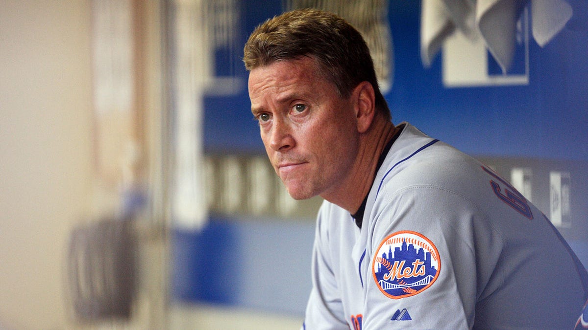 Tom Glavine with the Mets