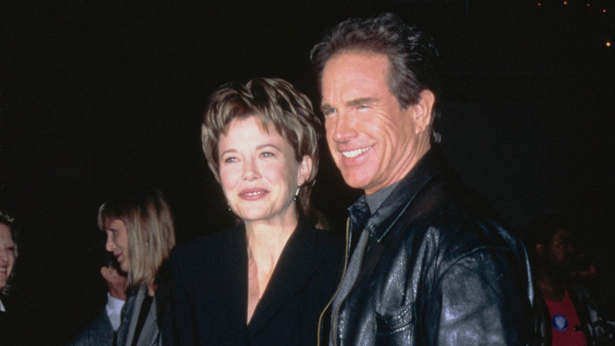 Warren Beatty smiles alongside wife Annette Bening