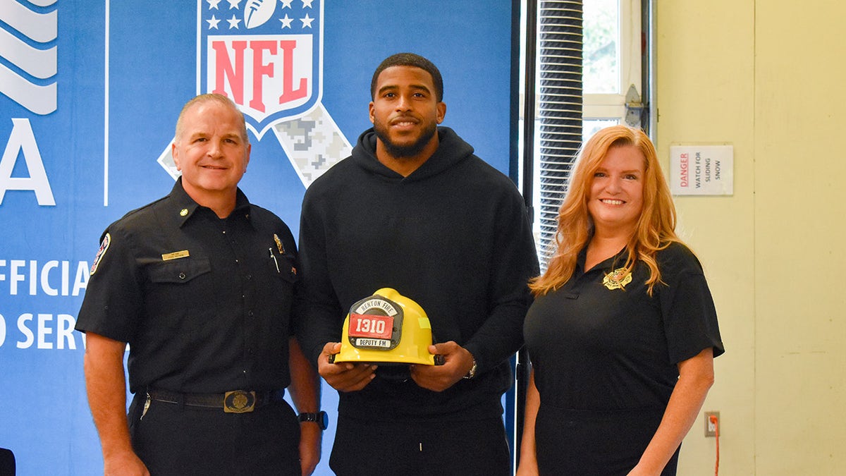 Bobby Wagner ve USAA