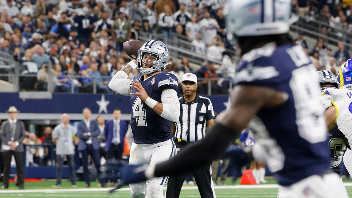 Cowboys Rout Rams Behind Dak Prescott’s Four Touchdown Passes, DaRon ...