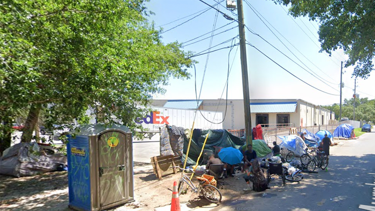 Squatters and homeless tents in Florida