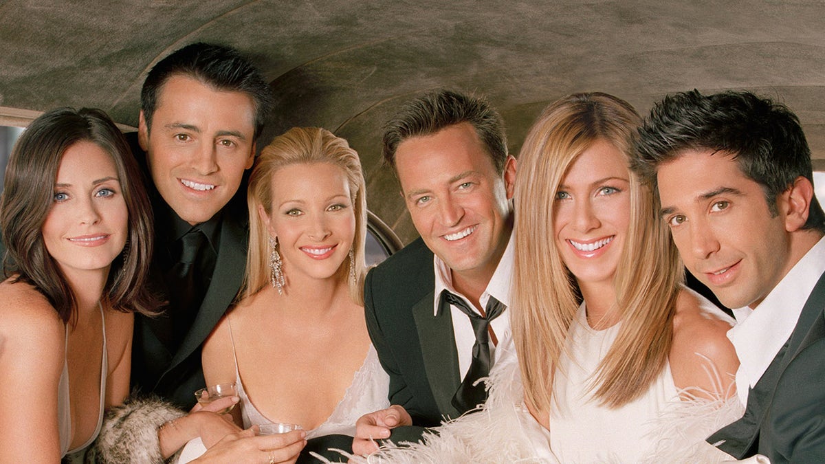 Courteney Cox, Matt LeBlanc, Lisa Kudrow, Matthew Perry, Jennifer Aniston e David Schwimmer recitano in Friends